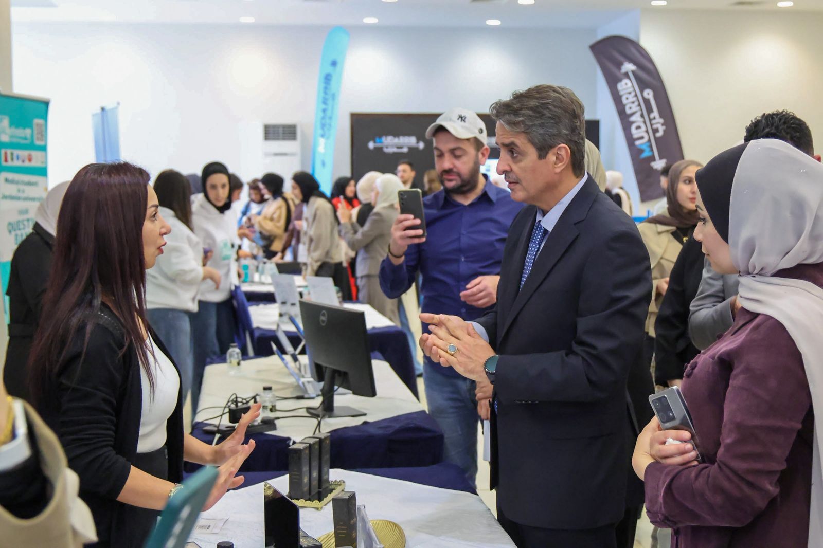 احتفالا بأسبوع الريادة العالمي  وزير الشباب يرعى فعاليات ملتقى ريادة الأعمال