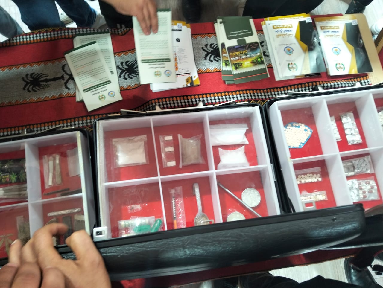 بحضور محافظ عجلون ومدراء الثقافة والشرطة  منتدى حلاوة الثقافي والتراثي ينظم ندوه حول المخدرات 