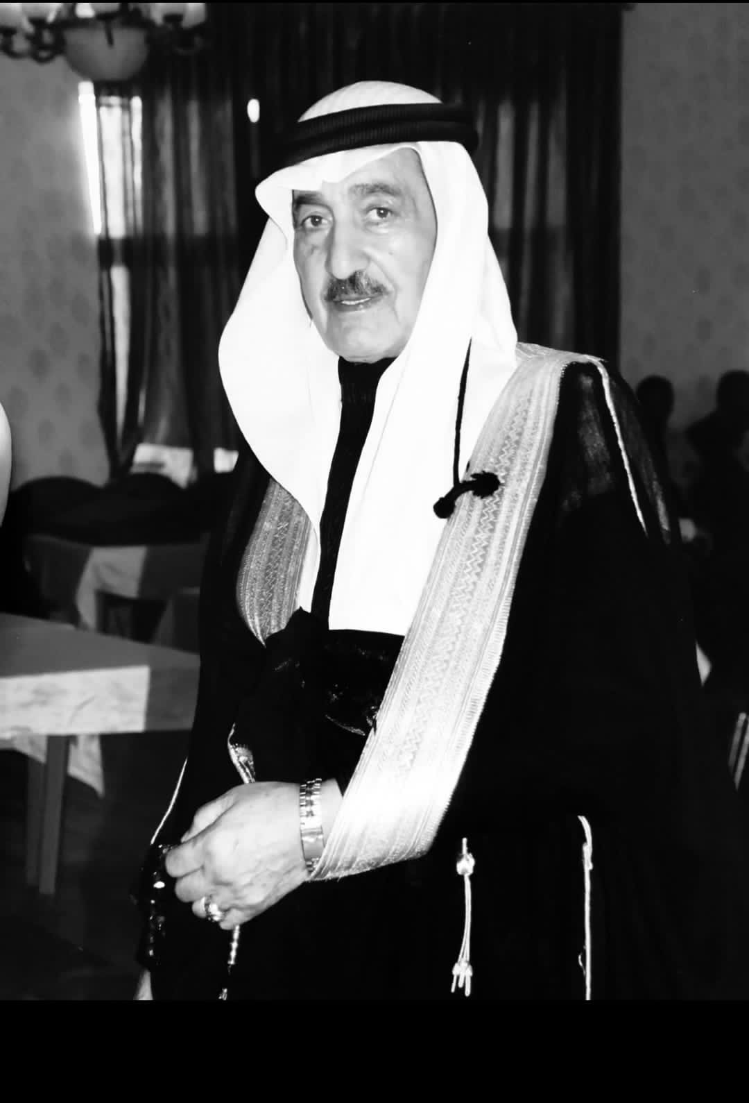 *بمناسبة مرور اربعين يوما على وفاته* *السفير القضاة يرثي والده الحبيب ابا سفيان*