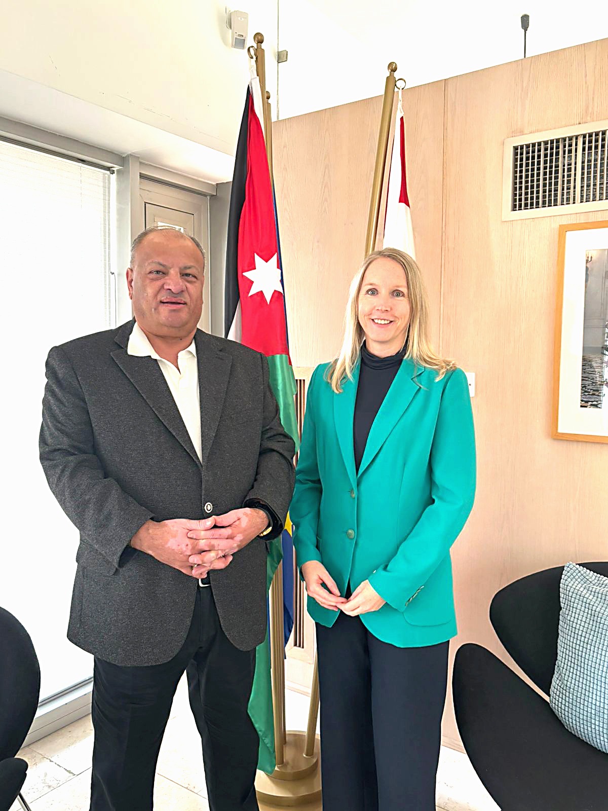 ستيلا كلوث سفيرة مملكة هولندا تلتقي مدير مهرجان جرش ايمن سماوي