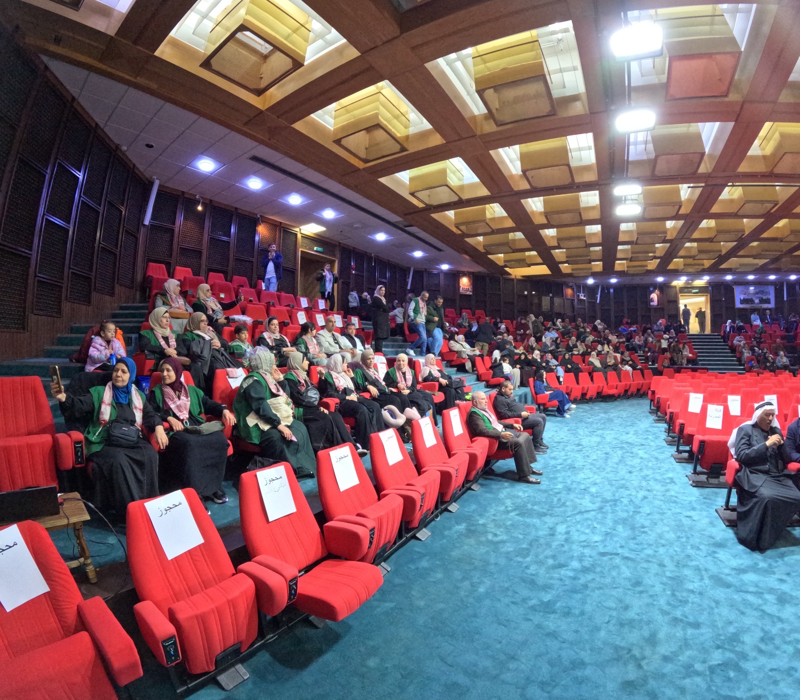 “ابشر سيدنا.. ضيوفك ضيوفنا”: مبادرة أردنية تُسيّر عمرة إنسانية لمرضى غزة ومرافقيهم