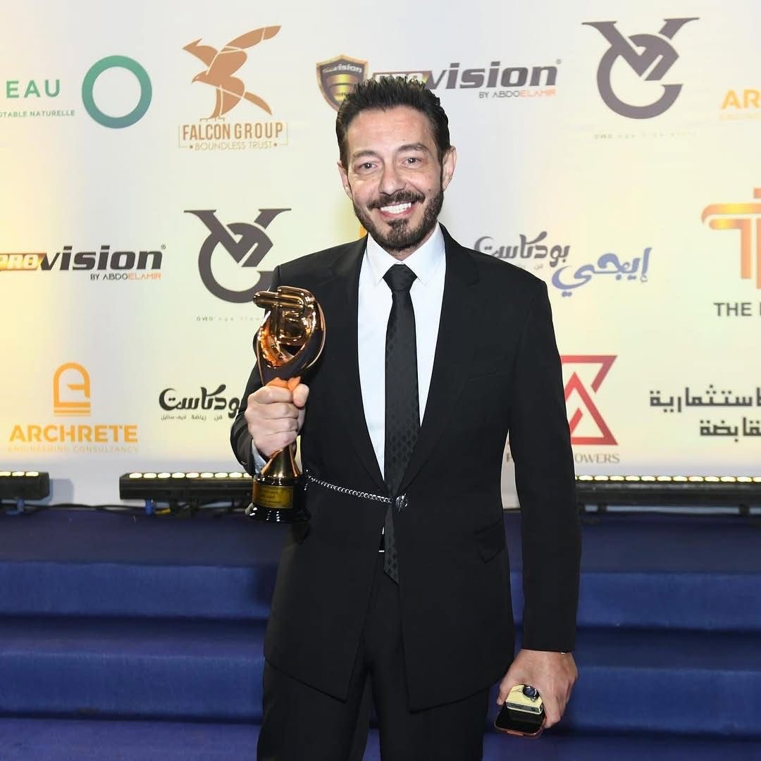 بالصور : تكريم الفنان الرائع أحمد زاهر وبناته ملك وليلى والمنتج هشام جمال