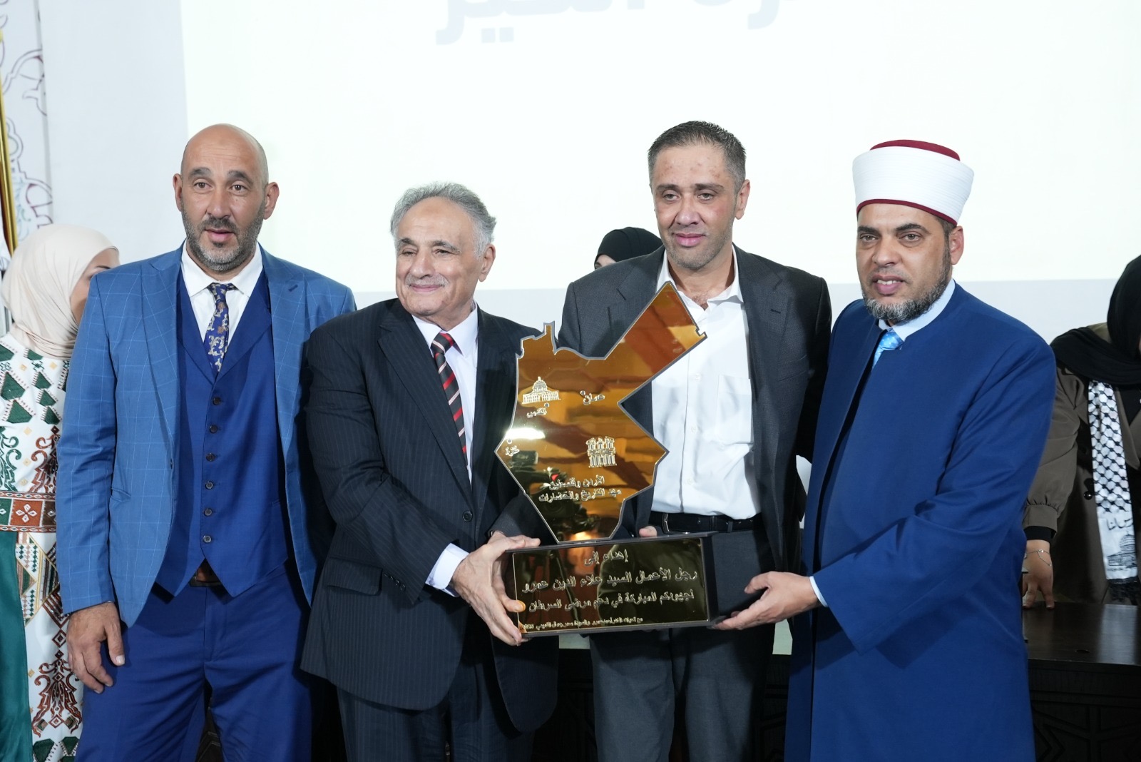 “ابشر سيدنا.. ضيوفك ضيوفنا”: مبادرة أردنية تُسيّر عمرة إنسانية لمرضى غزة ومرافقيهم