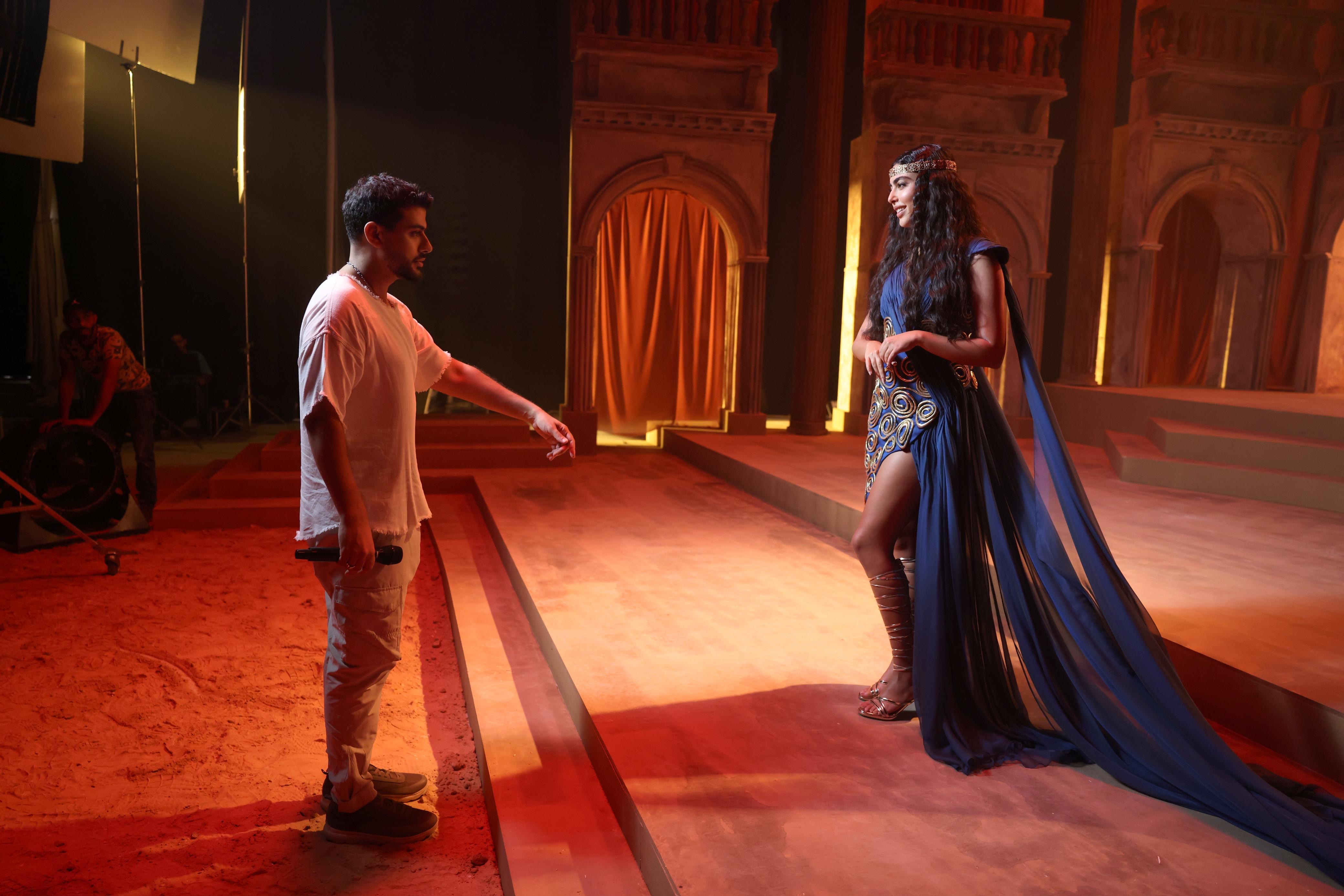 دان حدّاد… بعد نجاحاته مع وائل كفوري وبلقيس ونجوى كرم وآدم  يقدّم  إيمان منصور بصورة تاريخية عصرية تهزّ المنصّات