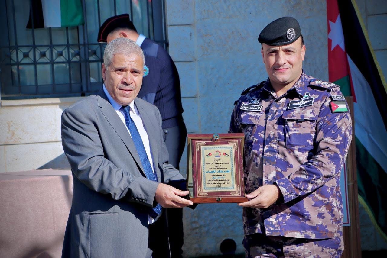 مديرية شرطة مادبا ودفاع مدني مادبا يكرّمان المشاركين في دورة “المسعف الصغير” بمدرسة طلائع الإبداع العالمية