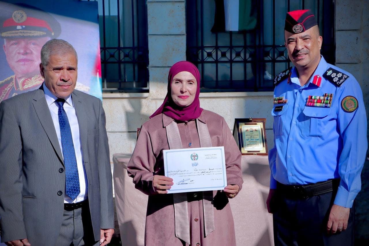 مديرية شرطة مادبا ودفاع مدني مادبا يكرّمان المشاركين في دورة “المسعف الصغير” بمدرسة طلائع الإبداع العالمية