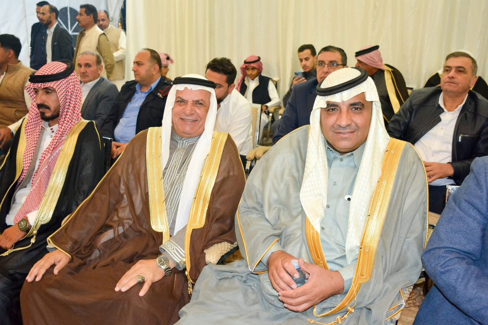 مأدبة عشاء احتفاءً بزيارة رئيس الديوان الملكي وعدد من أصحاب المعالي في ديوان قبيلة بني عطية بالخالدية