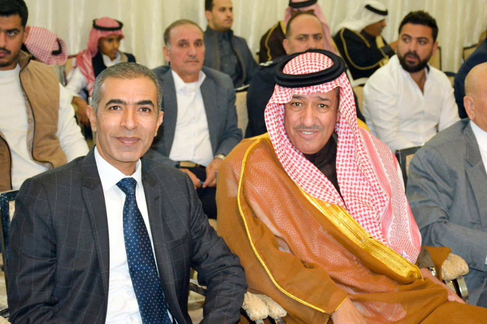 مأدبة عشاء احتفاءً بزيارة رئيس الديوان الملكي وعدد من أصحاب المعالي في ديوان قبيلة بني عطية بالخالدية