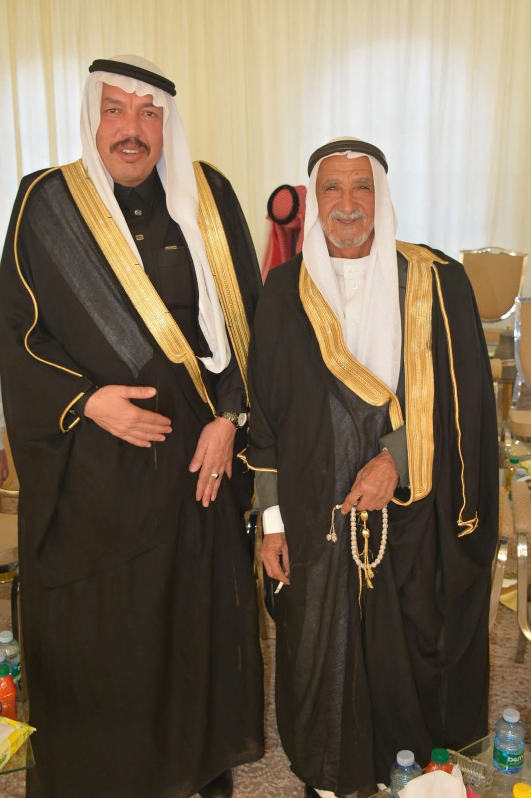 مأدبة عشاء احتفاءً بزيارة رئيس الديوان الملكي وعدد من أصحاب المعالي في ديوان قبيلة بني عطية بالخالدية