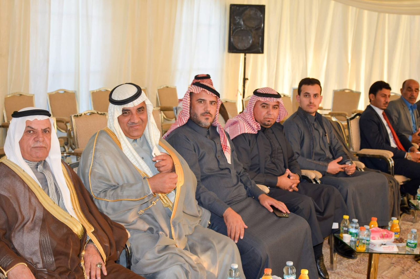 مأدبة عشاء احتفاءً بزيارة رئيس الديوان الملكي وعدد من أصحاب المعالي في ديوان قبيلة بني عطية بالخالدية