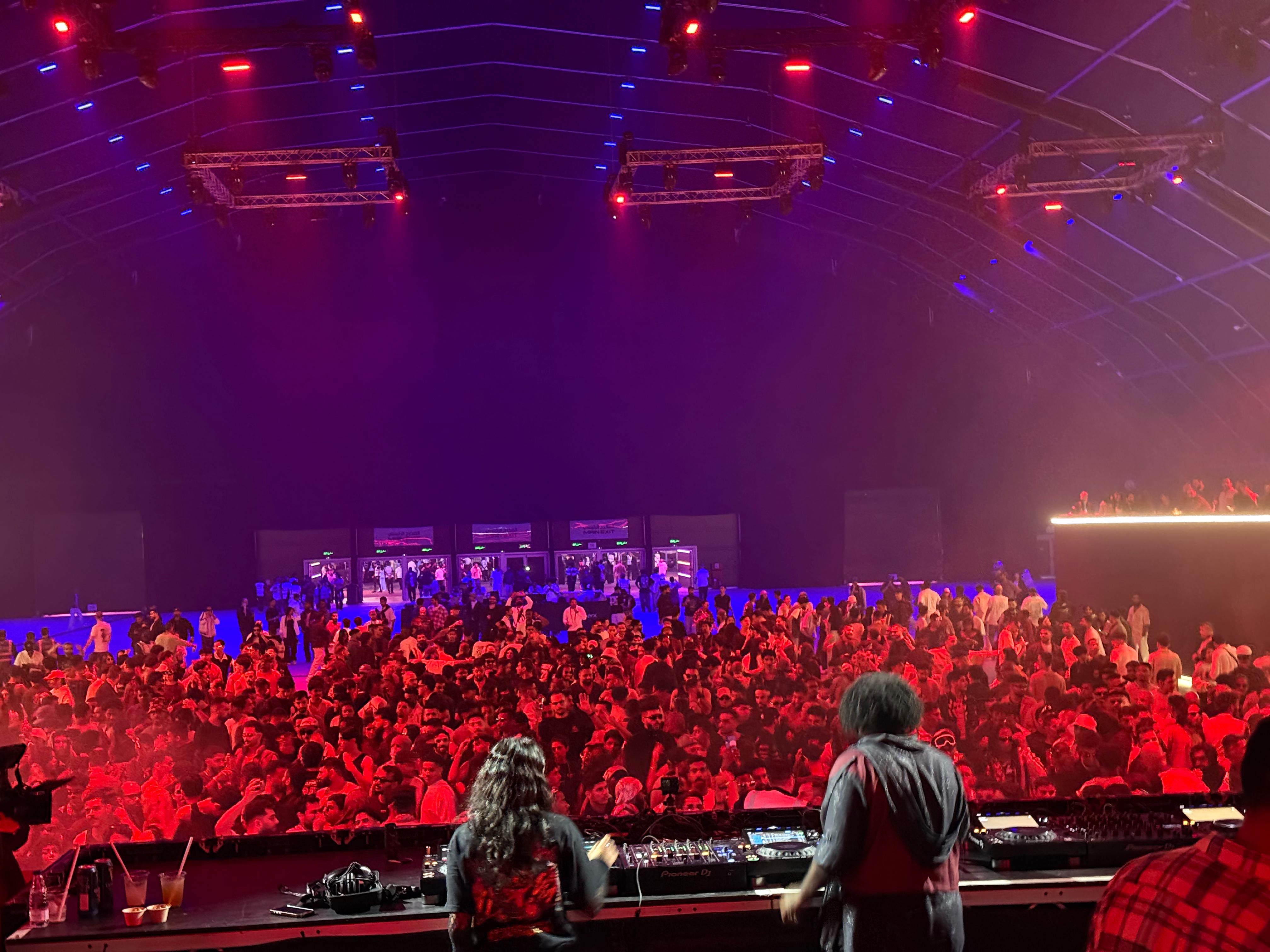 مهرجان “ويكندز” يشعل أونيكس أرينا في جدة بليلتين من الموسيقى العالمية والتكنو الحية