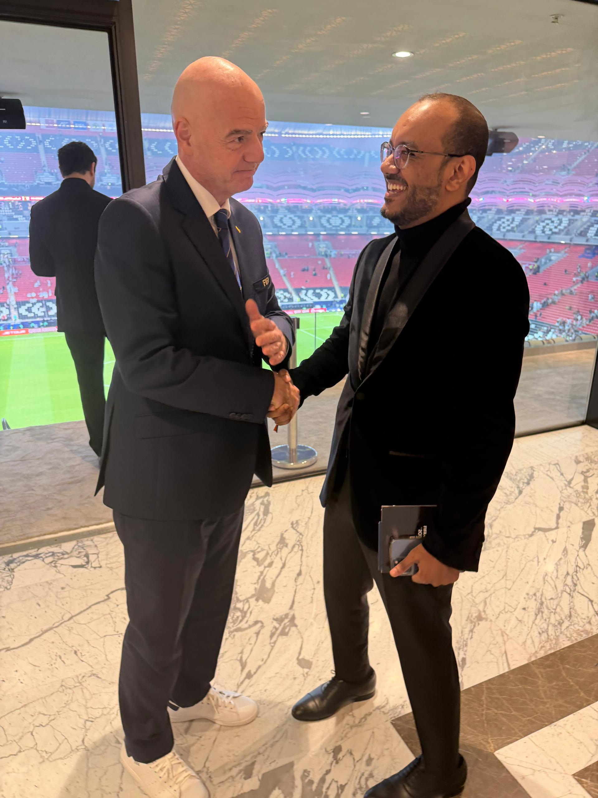 ما قاله رئيس الفيفا للقحوم بعد تدشين كأس العرب… اعتراف عالمي يسبق مفاجآت ليلة دبي أوبرا 14 ديسمبر