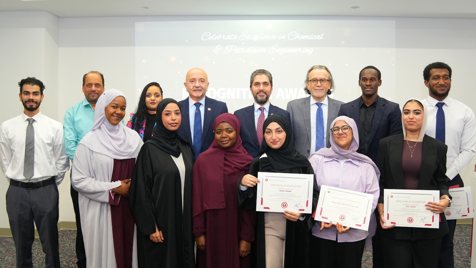 الجامعة الأمريكية في رأس الخيمة تحقق فوزًا كبيرًا في مسابقة الهندسة الكيميائية من أجل الخير