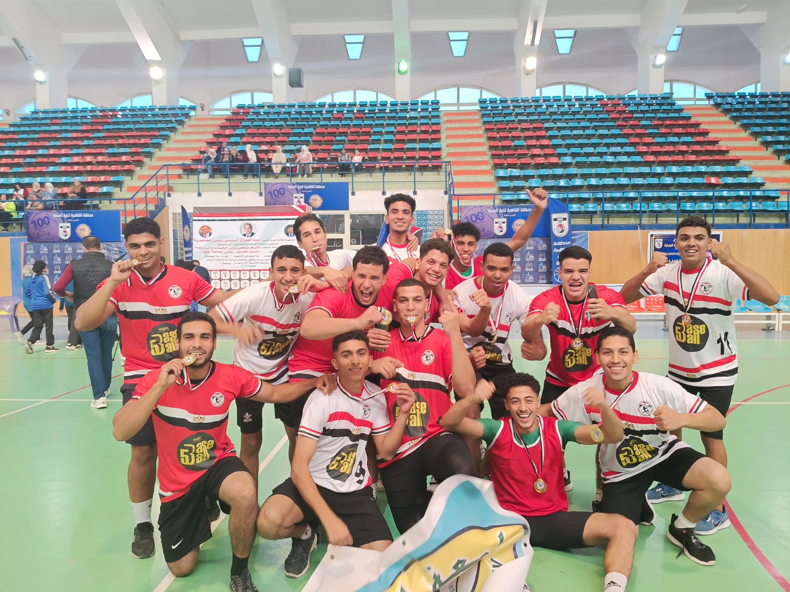 استضافها نادي جامعة حلوان  اختتام مهيب الدورة الرياضية التنشيطية الاولى بالبيسبول 5 للجامعات