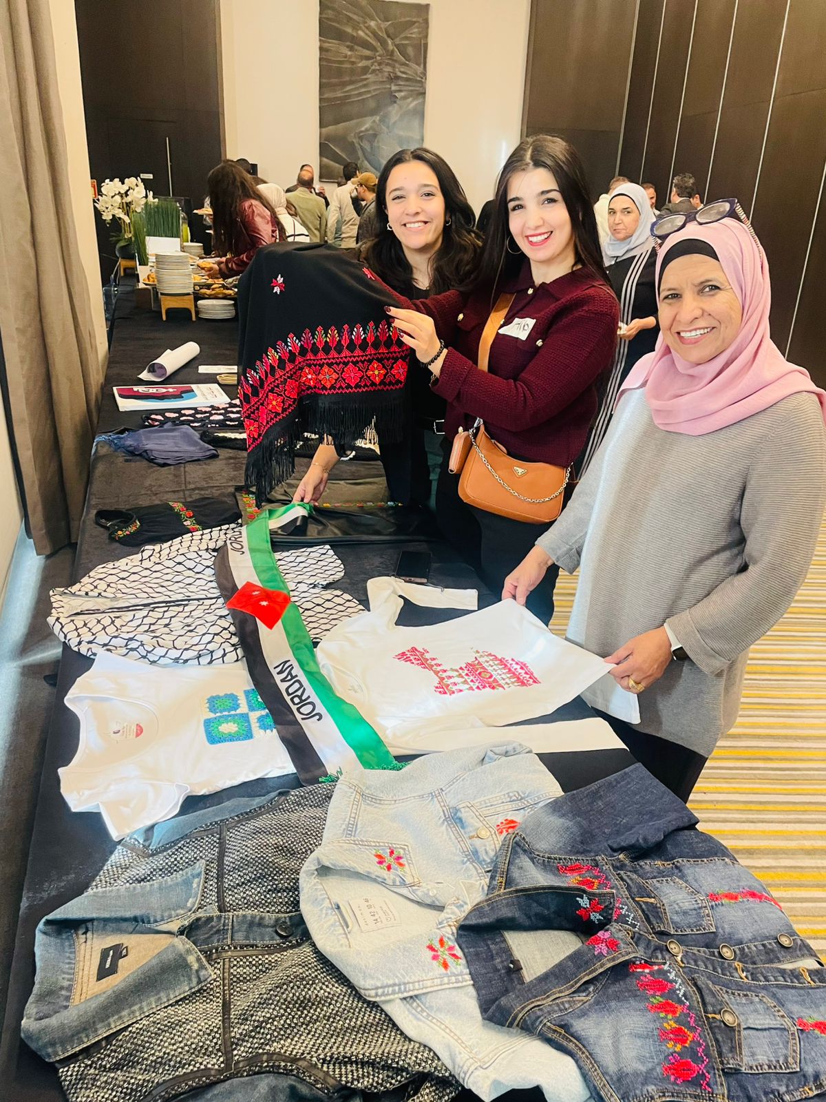 مساواة تطلق منتجاتها في إسطنبول.. سوق مساواة يعرض إبداعات مادبا