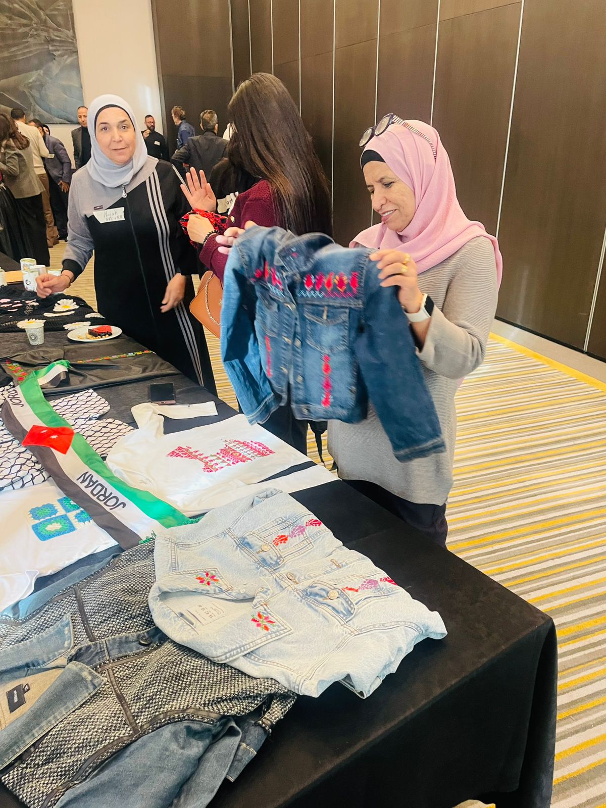 مساواة تطلق منتجاتها في إسطنبول.. سوق مساواة يعرض إبداعات مادبا