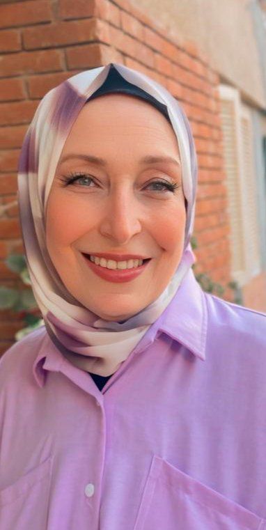 المرأة بين الدين والعُرف بقلم: نادية إبراهيم نوري