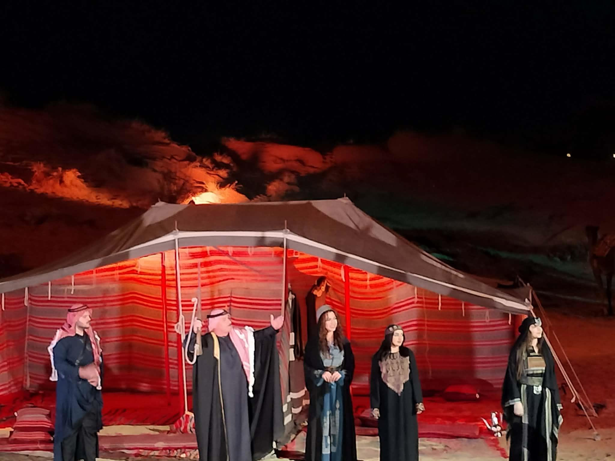 عشق بدوي يضيء فضاء الصحراء في عرض «يا زين» الأردني