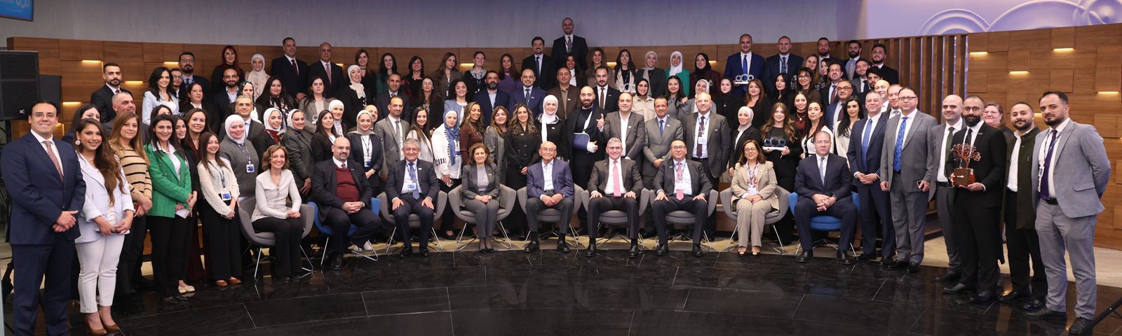 البنك العربي يكرّم موظفيه المتطوعين ضمن برنامجه للمسؤولية المجتمعية معاً