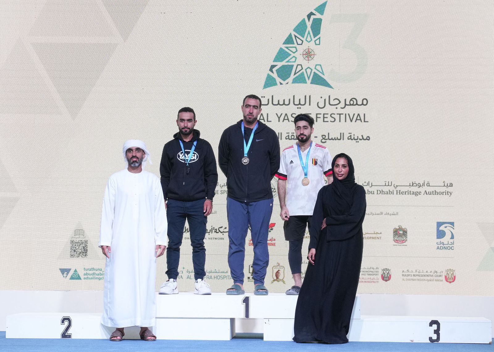 مهرجان الياسات يشهد عدداً من المسابقات الرياضية في أسبوعه الأول