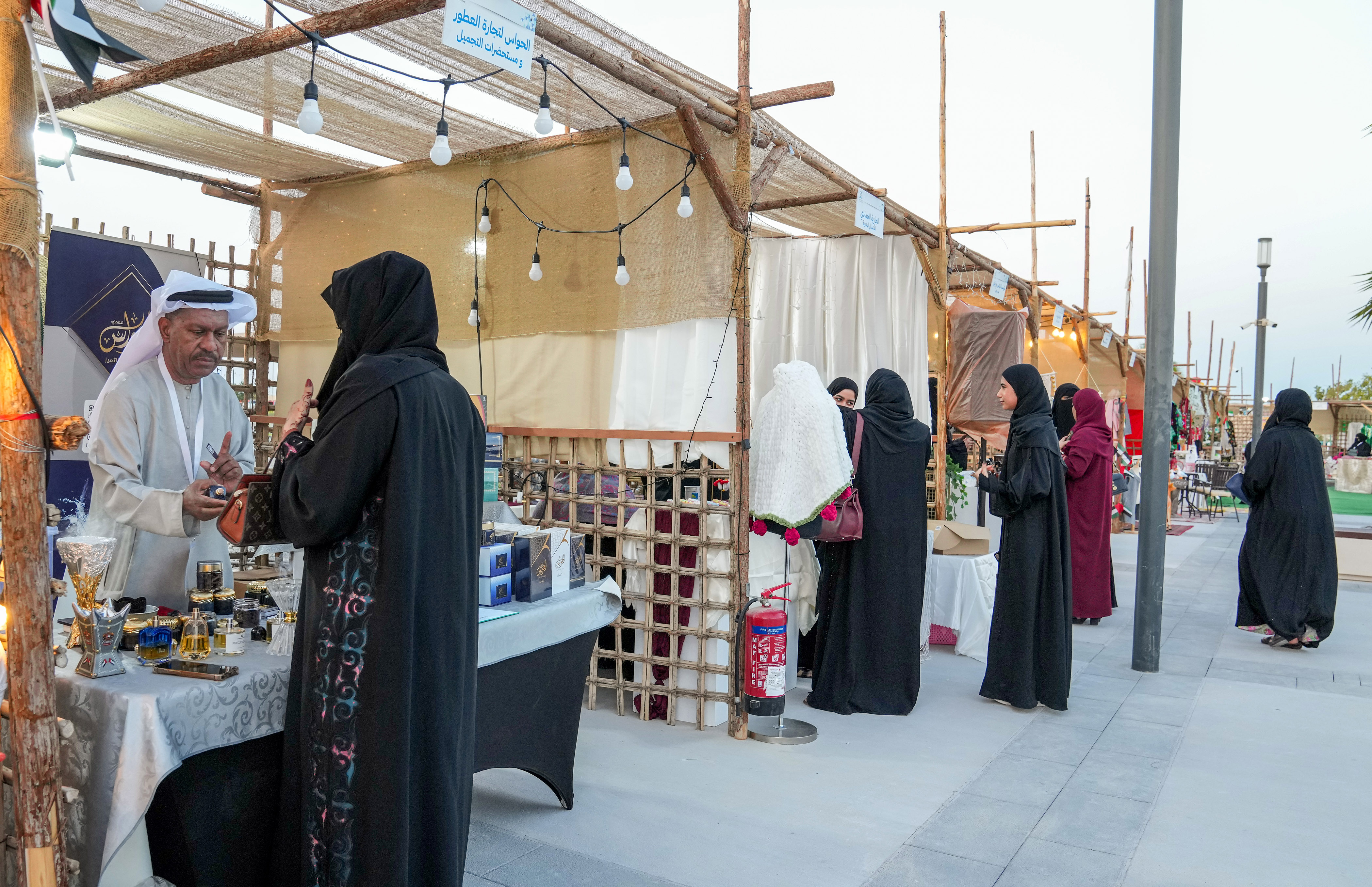 مهرجان الياسات يستأنف فعاليات دورته الثالثة في الظفرة