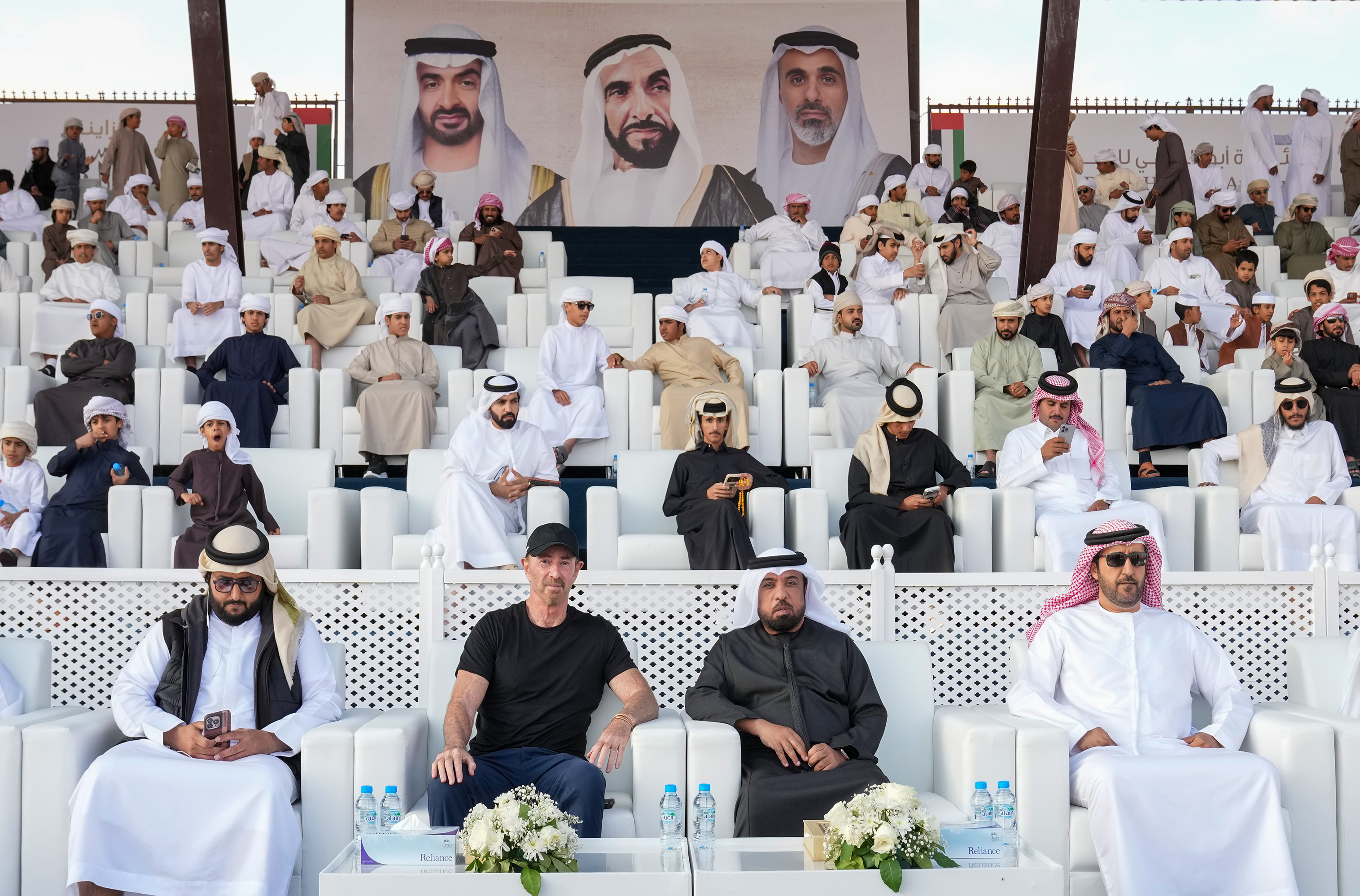 مزاينة مدينة زايد بمهرجان الظفرة تتوج الفائزين في سن الثنايا