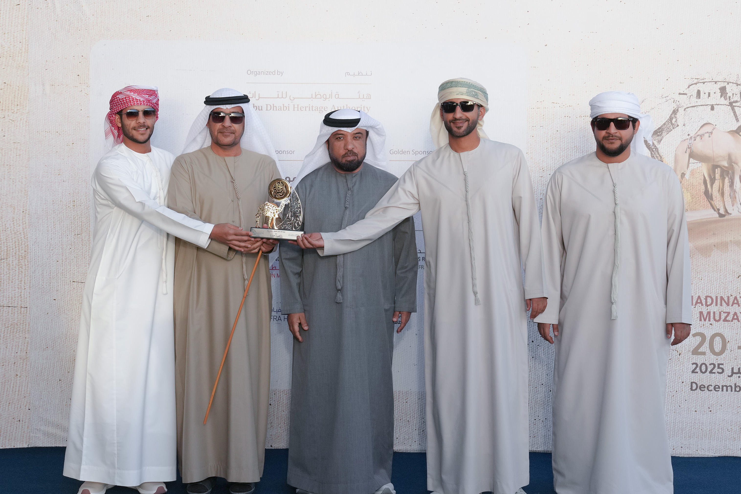 رموز الذهب تزين أشواط الحول في مزاينة مدينة زايد بمهرجان الظفرة