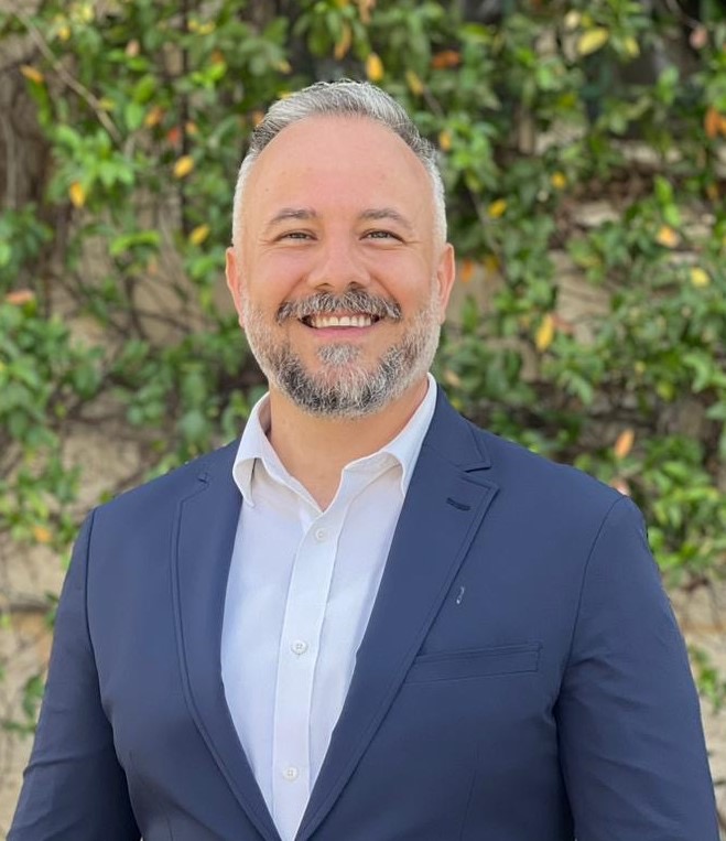 هل الذكاء الاصطناعي مجرّد فقاعة أم محرّك التحول القادم في قطاعات الأعمال؟  بقلم فراس سليم،