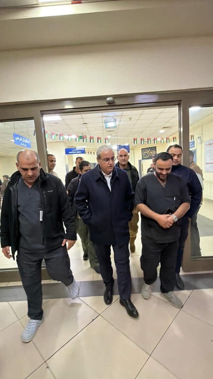 وزير الصحة يقوم بزيارة ليلية مفاجئة لطوارئ مستشفى السلط.. صور