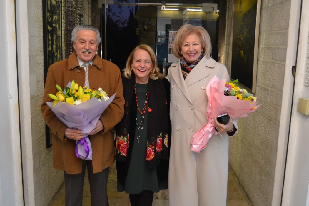 تحفة من ريشة القلب والألوان: معرض لوحة لكل بيت يُزهر في عمّان