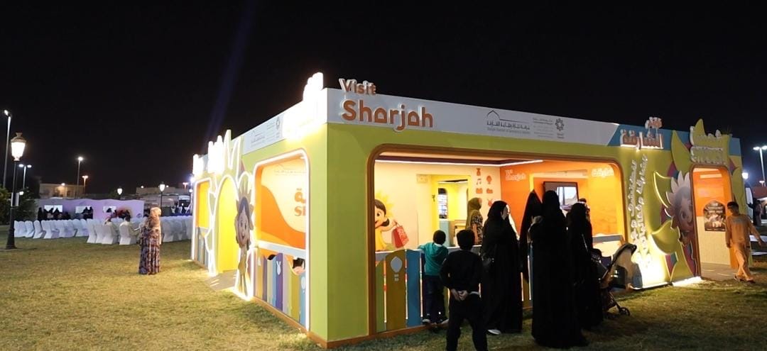 غرفة الشارقة تثري مهرجان ضواحي بباقة من الأنشطة الترفيهية والمجتمعية ضمن عروض الشارقة للتسوق ورش عمل ومسابقات يومية