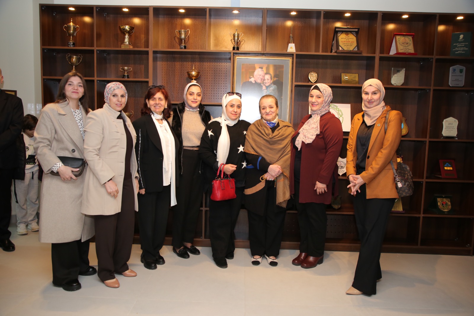 صاحبة السمو الملكي الأميرة عالية بنت الحسين المعظمة الرئيسة الفخرية تزور نادي خريجي الجامعة الأردنية