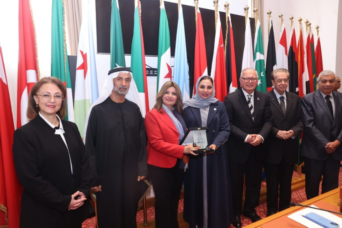 الدكتورة سحر العوبد تلقى كلمة فى مؤتمر صورة العرب وحوار الحضارات بالجامعة العربية