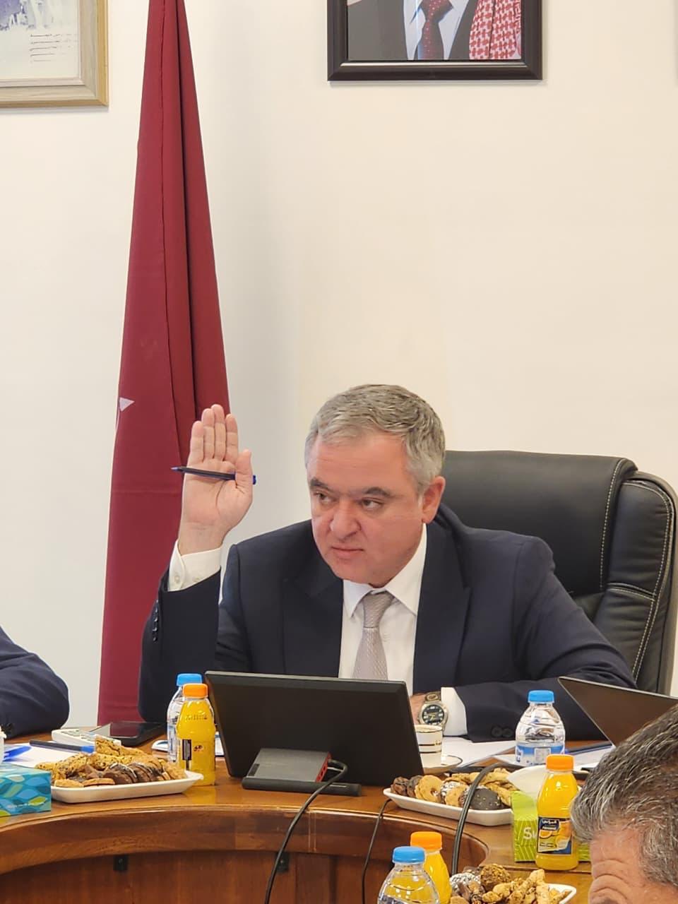 شركة مصانع الإسمنت الأردنية تعقد اجتماع هيئتها العامة العادي وتُقر تغييرات استراتيجية في هيكل الملكية والإدارة، وإنتخاب محمد فارس النابلسي رئيساً للمجلس.