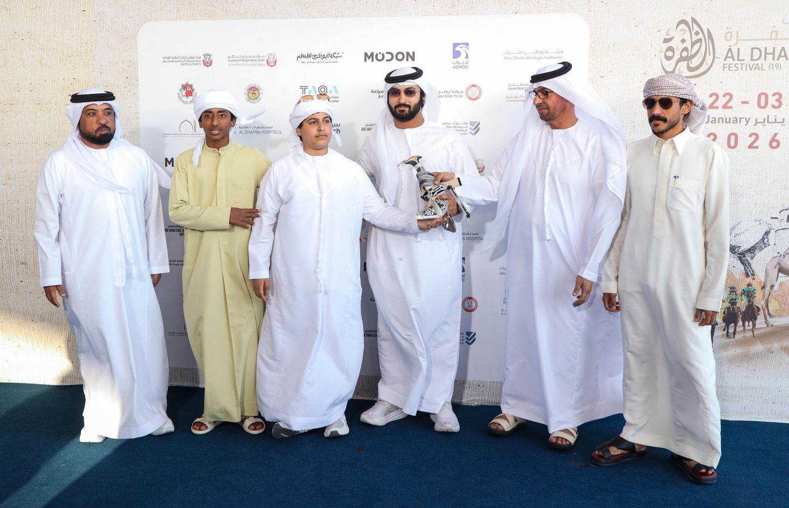 مزاينة الإبل تتوج الفائزين في المحطة الختامية لمهرجان الظفرة بدورته الـ 19