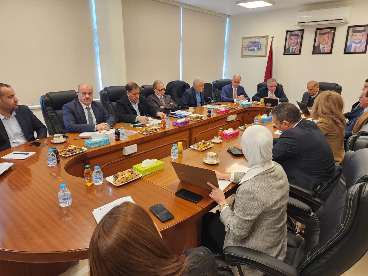 شركة مصانع الإسمنت الأردنية تعقد اجتماع هيئتها العامة العادي وتُقر تغييرات استراتيجية في هيكل الملكية والإدارة، وإنتخاب محمد فارس النابلسي رئيساً للمجلس.