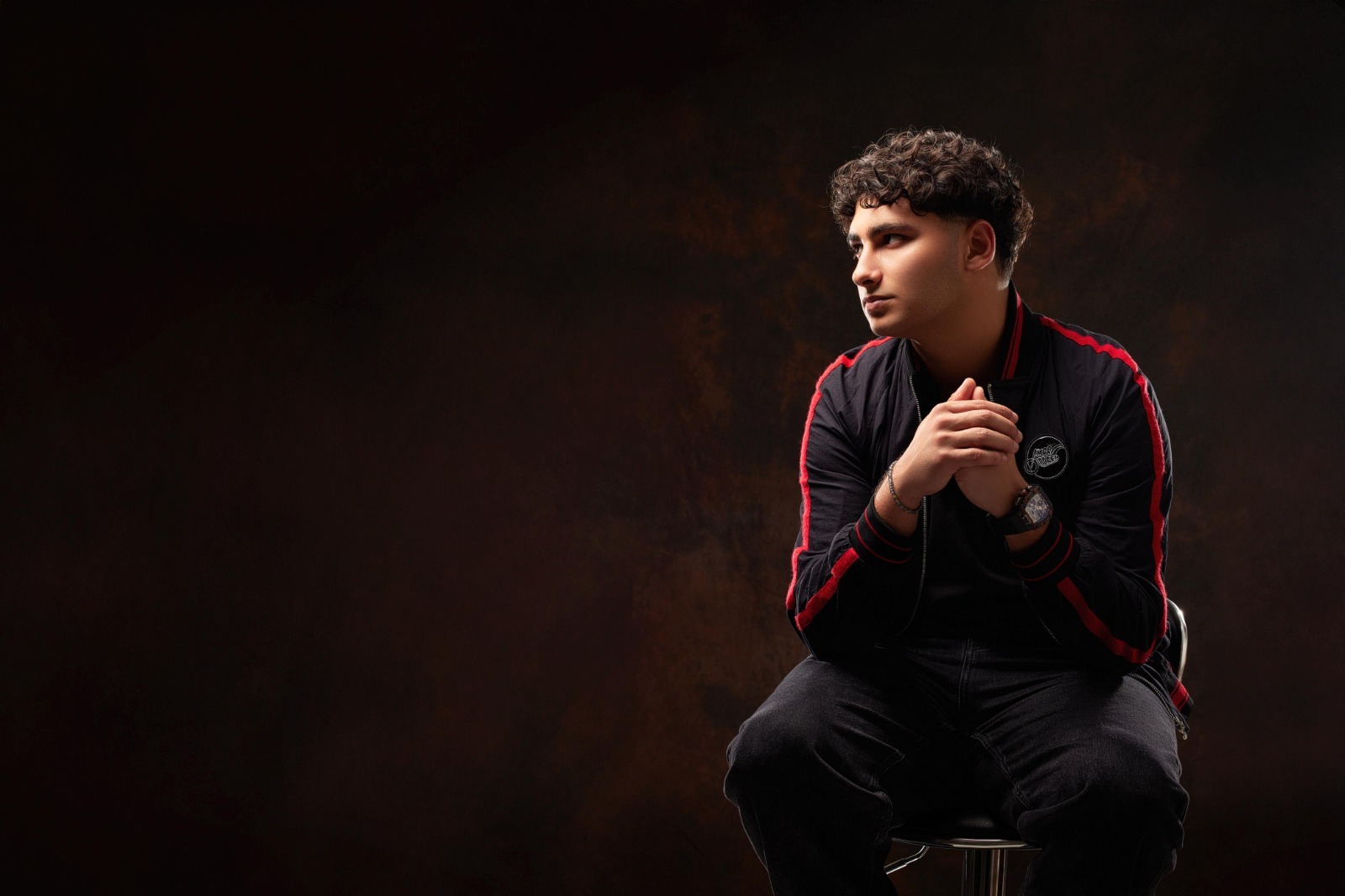 أجواء الشتوية جمعت دفء الكلمة واللحن وصوت الفنان أحمد صادق