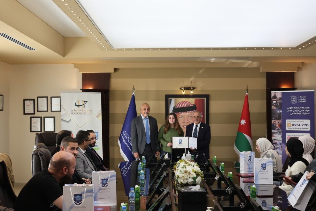 عمّان الأهلية تكرّم طلبتها الفائزين بأولمبياد اللغة الانجليزية العالمي للجامعات وبمسابقة الرياضات الإلكترونية .. صور