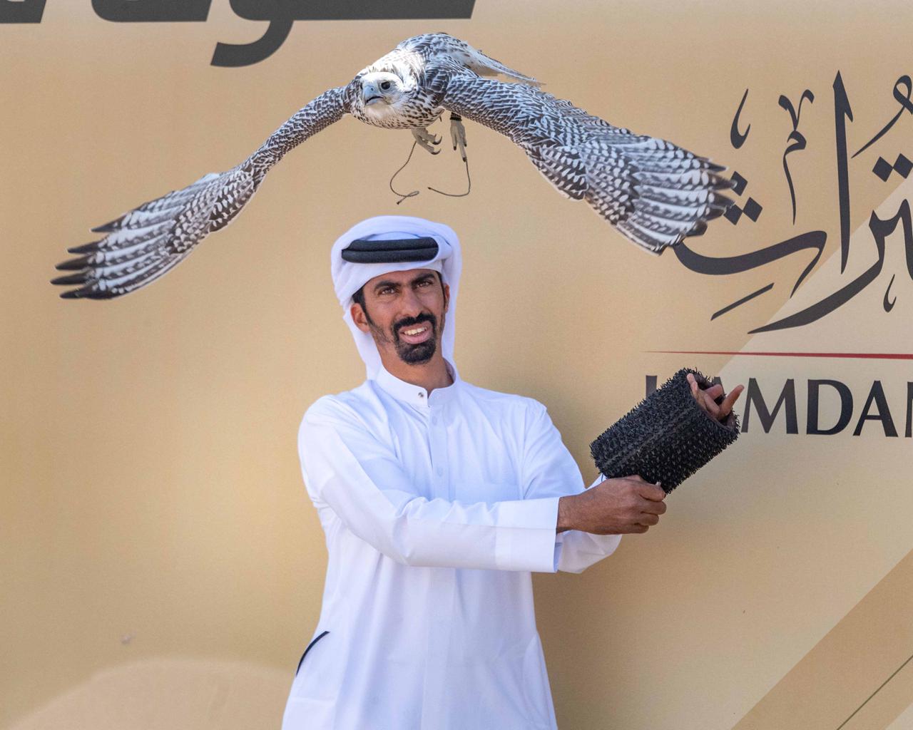 بعد 20 شوط حافلة بالندية والتنافس بطولة فزاع للصيد بالصقور تتوّج أبطال العامة مفتوح