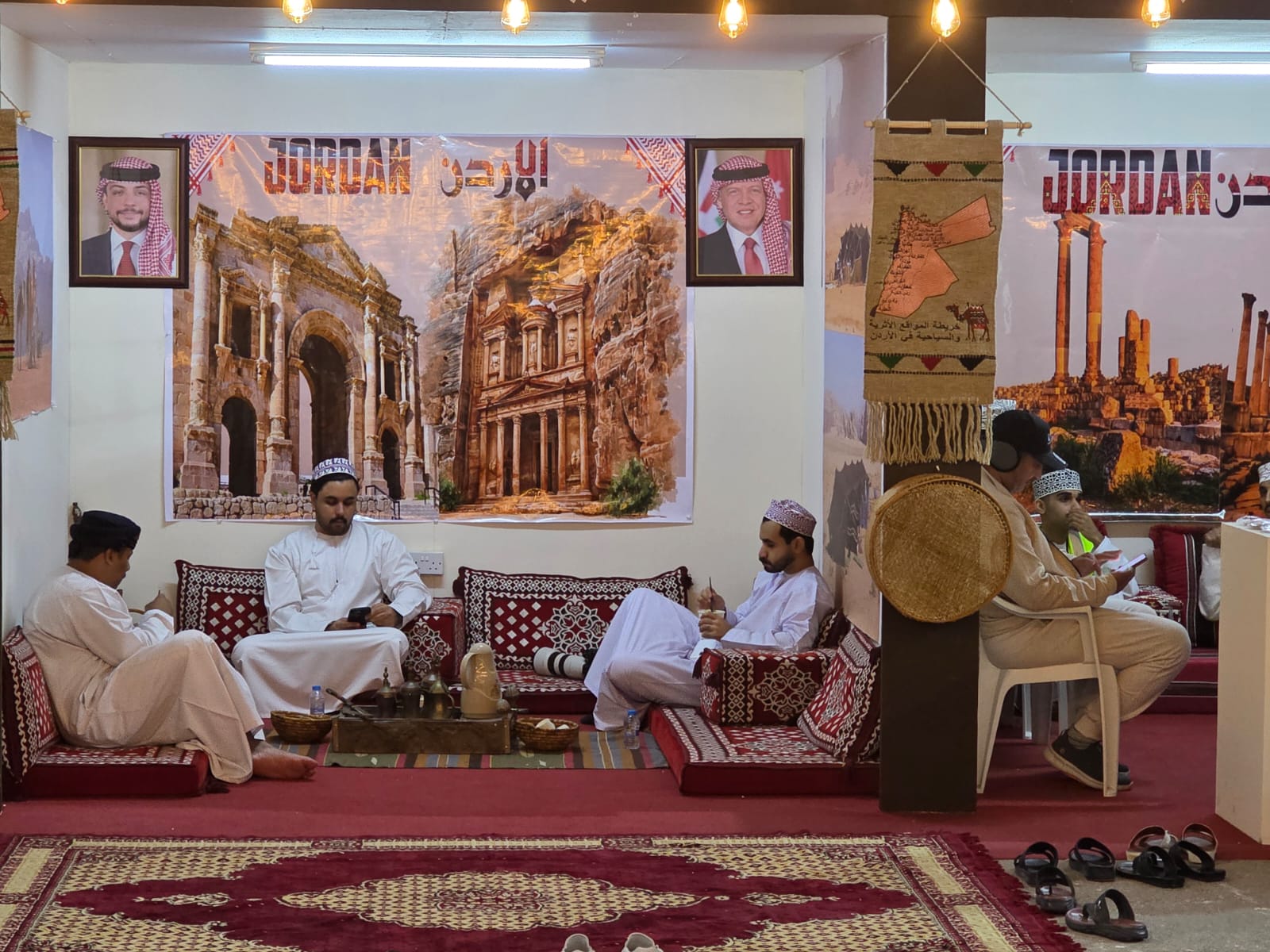 نادي الجالية الأردنية في سلطنة عُمان يشارك في مهرجان مسقط .