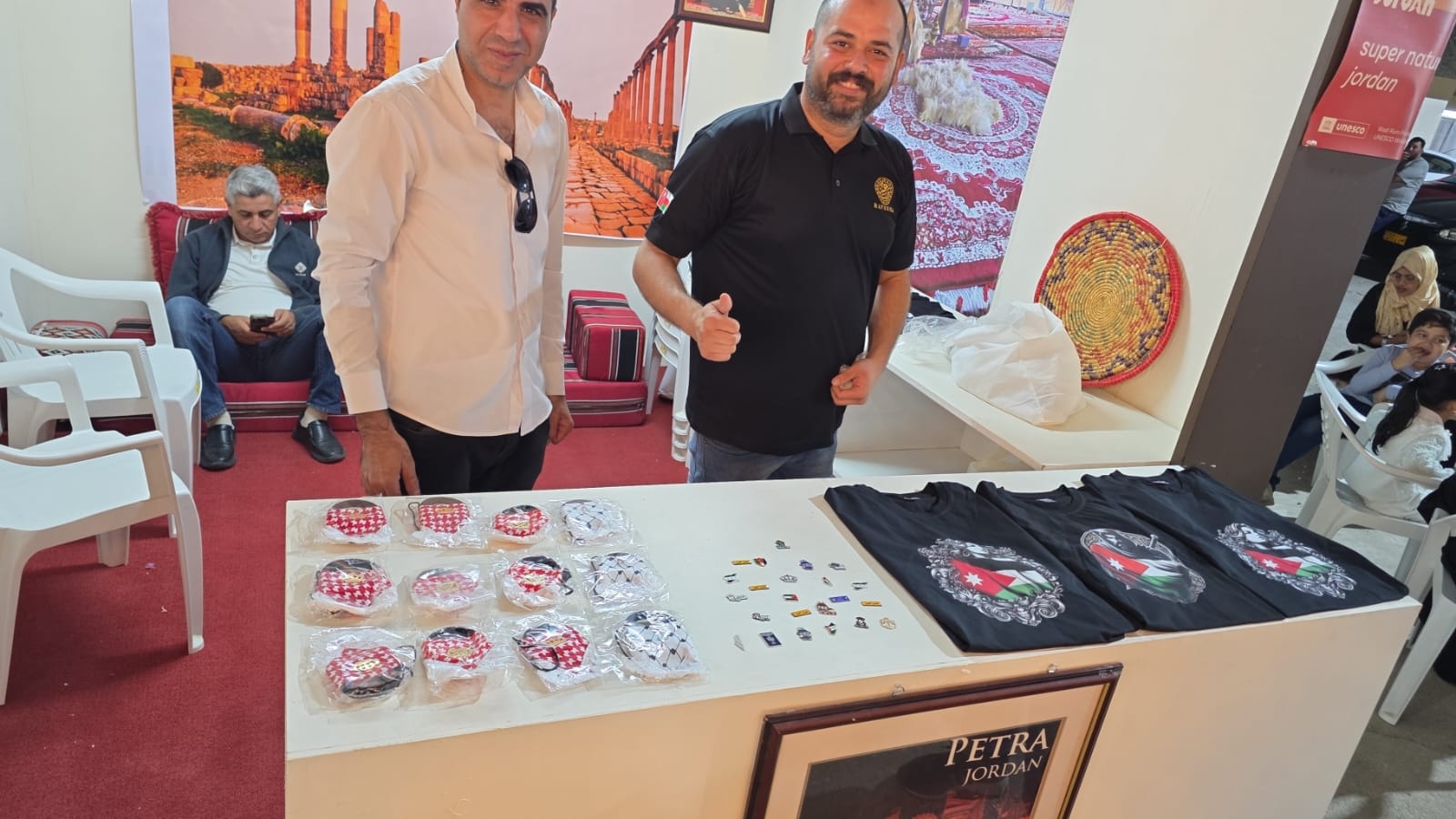 نادي الجالية الأردنية في سلطنة عُمان يشارك في مهرجان مسقط .