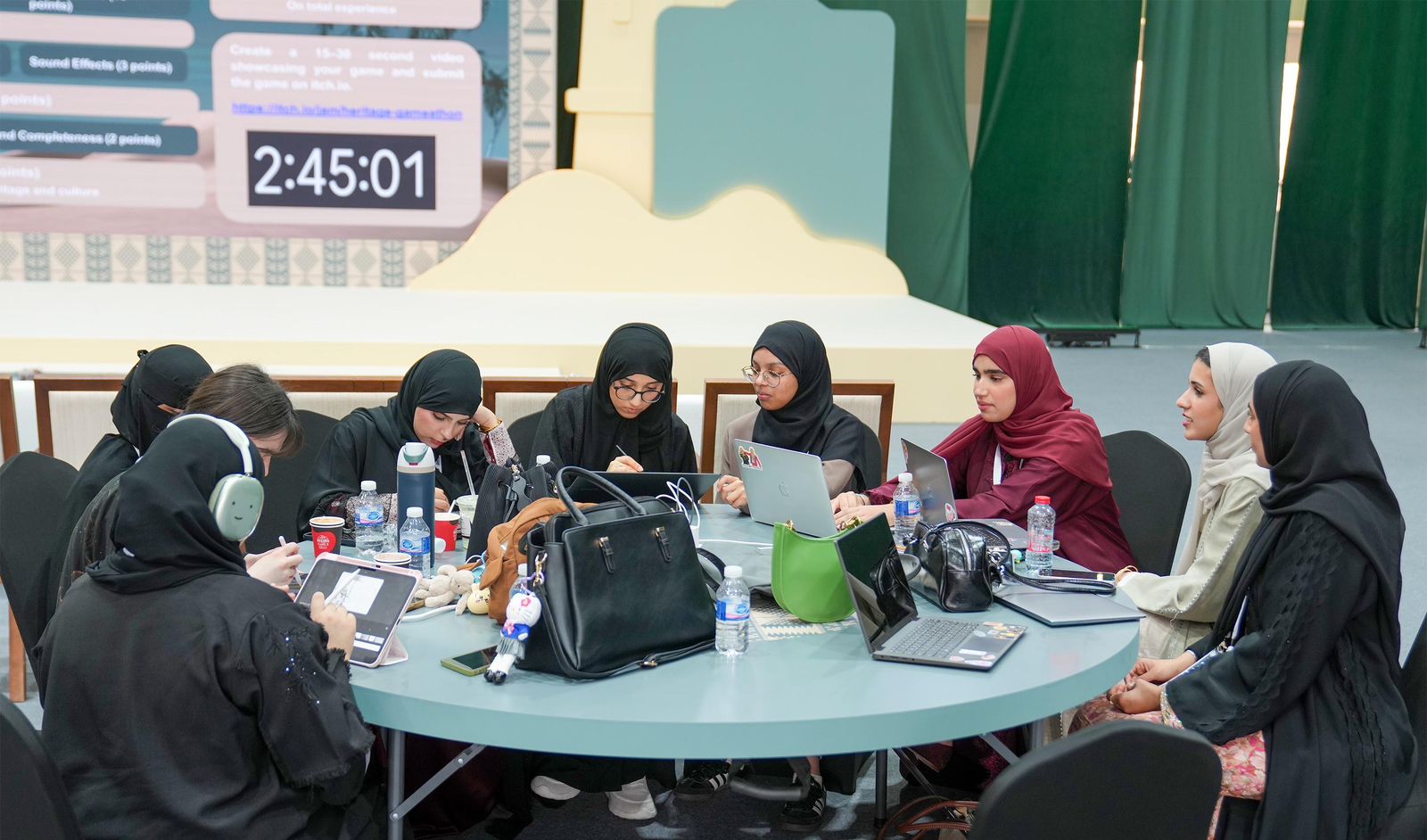 مبادرة تراث جيماثون تختتم نسختها الأولى بتقديم ابتكارات رقمية مستوحاة من التراث الإماراتي  