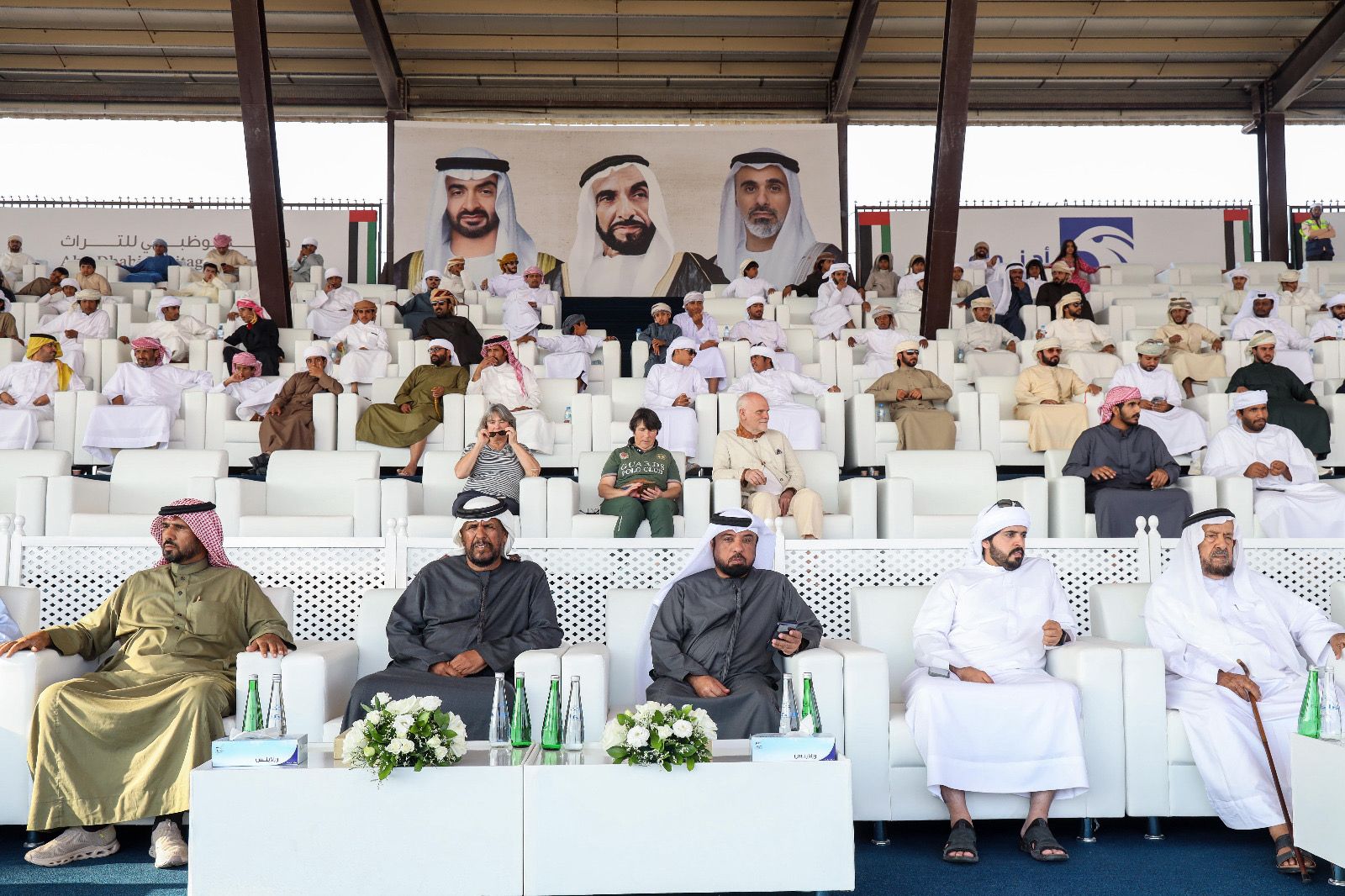 تواصل منافسات مزاينة الإبل بالمحطة الختامية لمهرجان الظفرة