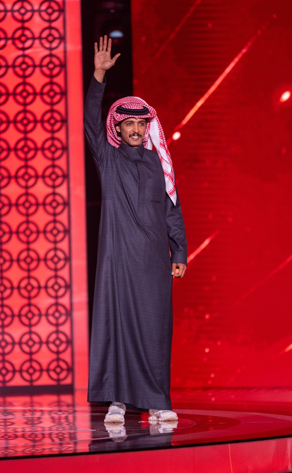 موسى القبيسي ووليد الفحيح إلى مرحلة الـ12 في «شاعر المليون 12»