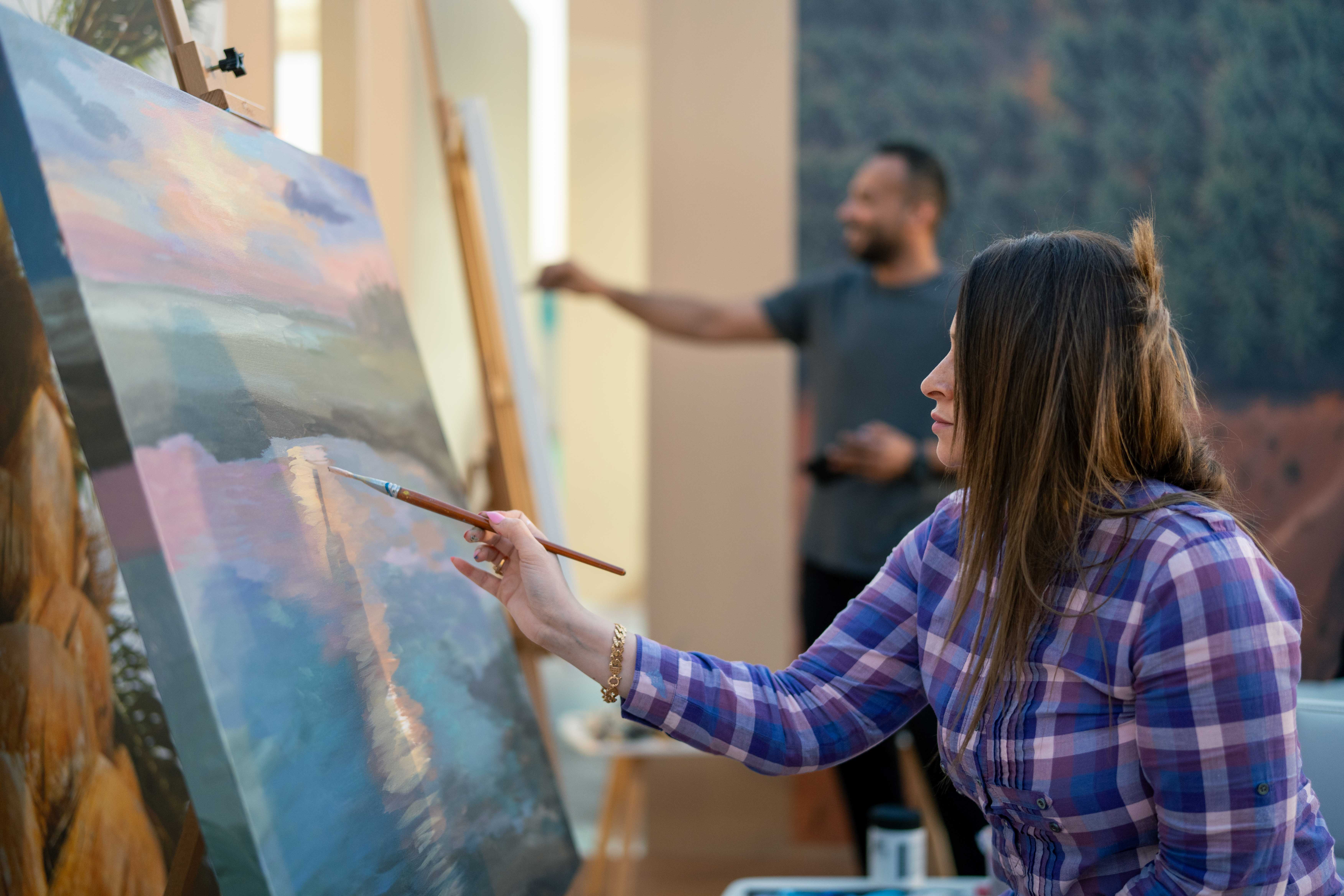 عدسة تروي المكان… معرض الصور الفوتوغرافية يوثّق روح الوثبة في مهرجان التمور