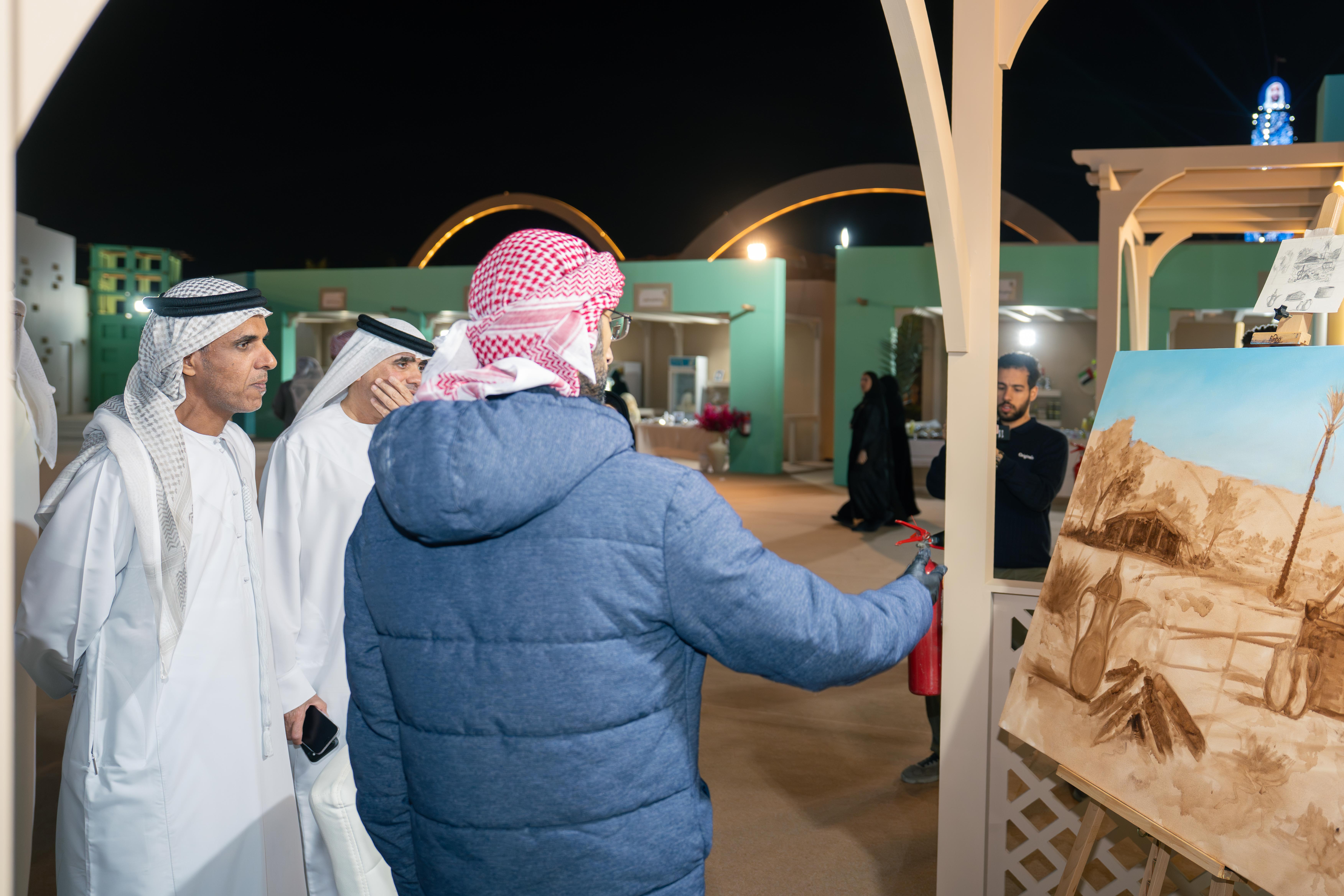 عدسة تروي المكان… معرض الصور الفوتوغرافية يوثّق روح الوثبة في مهرجان التمور