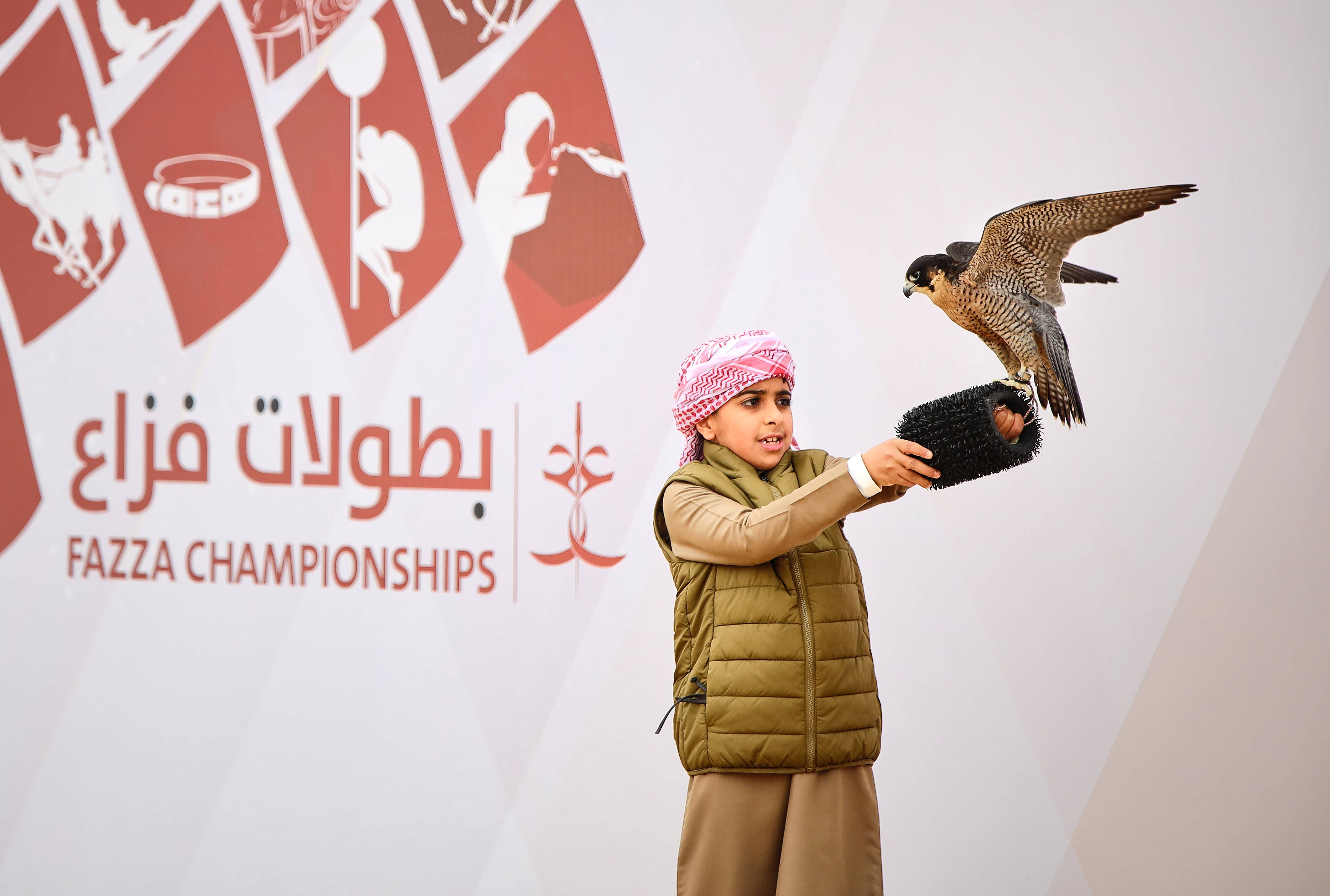 مركز حمدان بن محمد لإحياء التراث يعلن عن انطلاق  كاس محمد بن راشد لسباقات الصقور