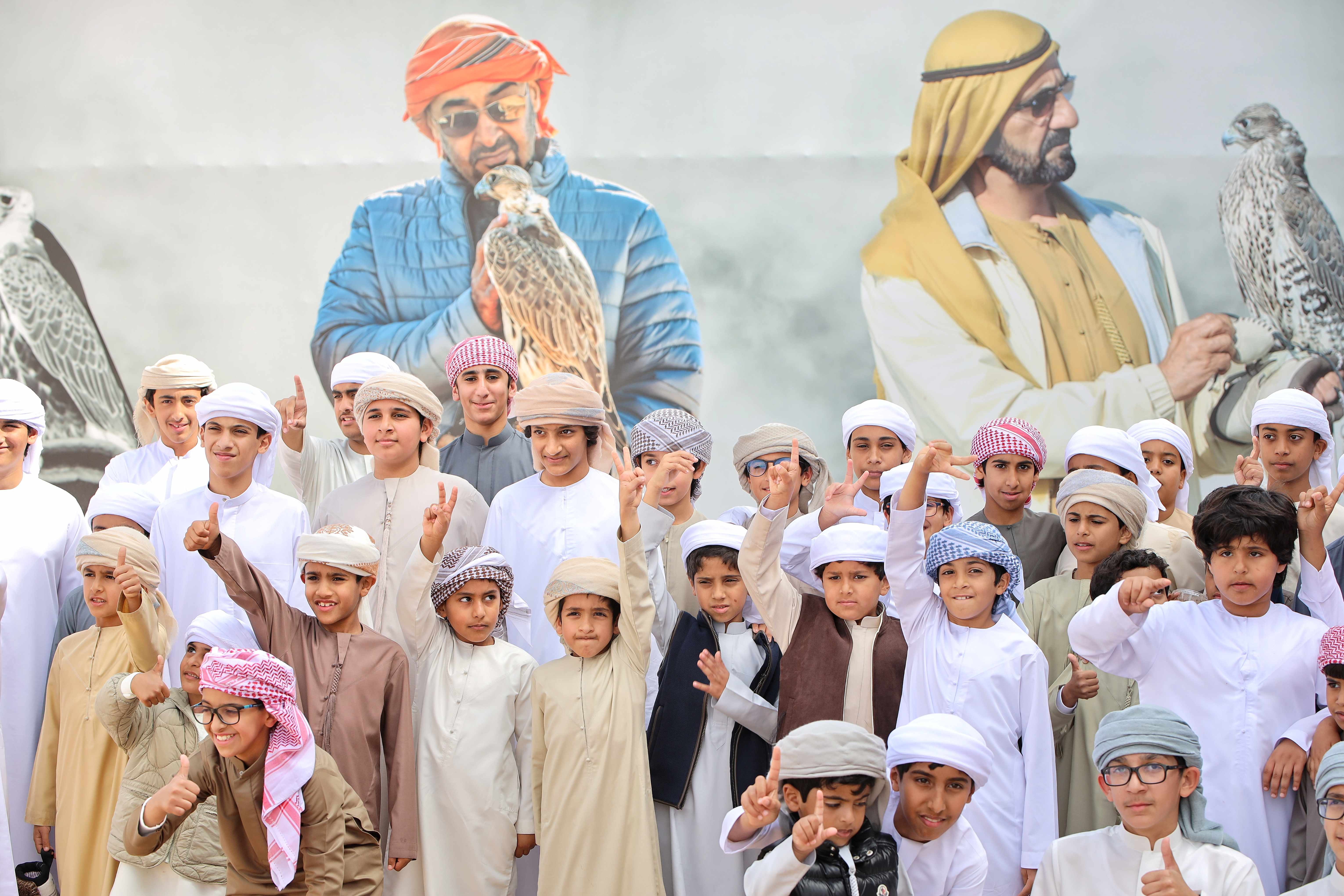 مركز حمدان بن محمد لإحياء التراث يعلن عن انطلاق  كاس محمد بن راشد لسباقات الصقور