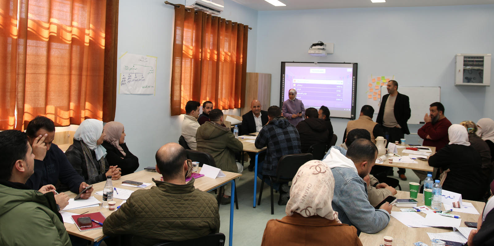 الحباشنة يتابع دورة إعداد معلم ومدقق للتعليم المهني والتقني لمديريات الجنوب في تربية معان