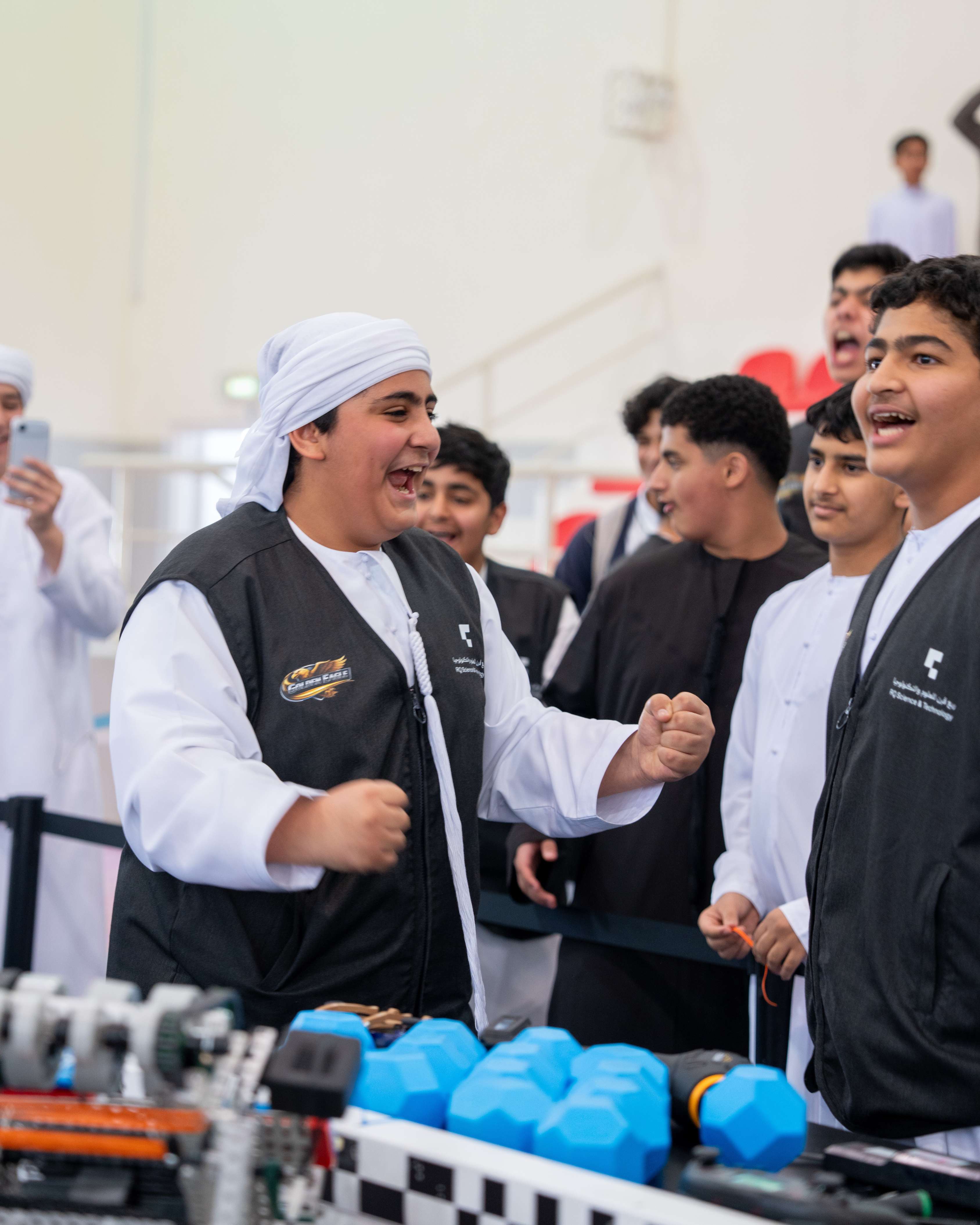 ضمن المحطة التقنية بموسم الابتكار 2026 156 مشاركاً يشعلون منافسات بطولة ربع قرن المحلية للروبوتات